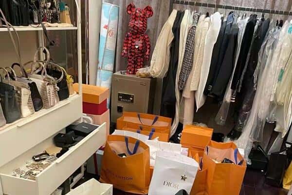 镇江扬中市回收一线品牌衣服